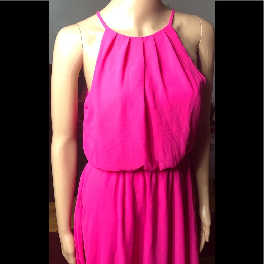 Lush flowy dress - Picture 2 of 4